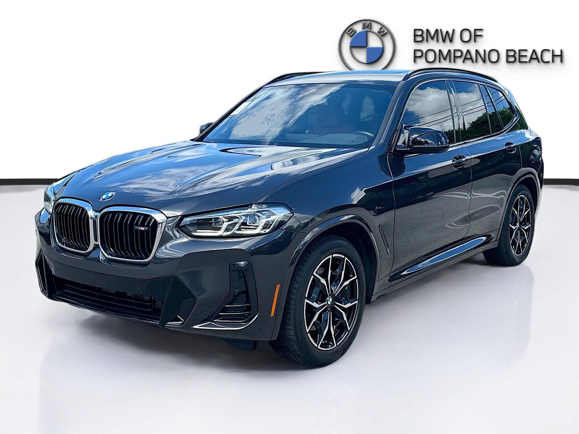 Used 2024 BMW X3 M40i image 3