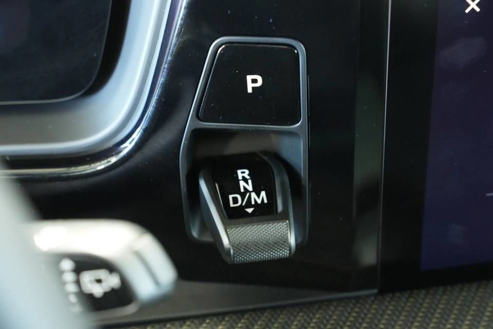 Certified 2025 Porsche Cayenne GTS image 18