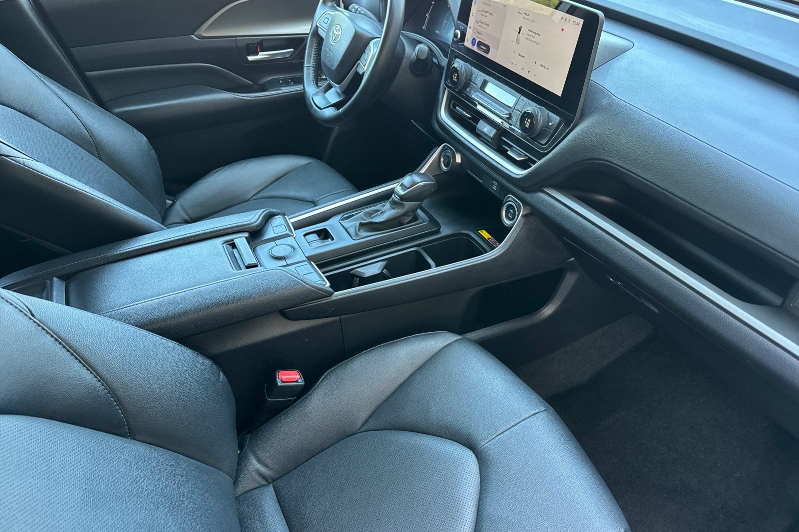 Certified 2025 Toyota Grand Highlander FWD image 21