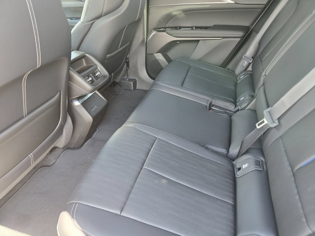 New 2026 Cadillac Lyriq Sport AWD/4WD image 18