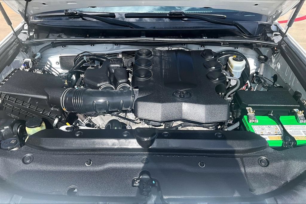 Used 2017 Toyota 4Runner SR5 RWD image 13