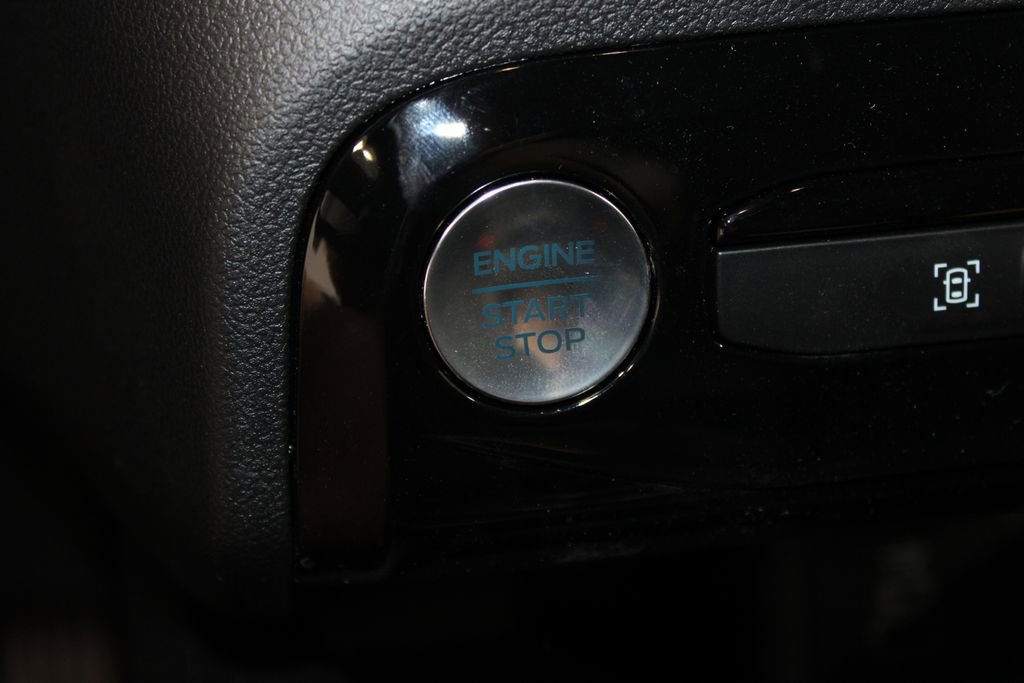 New 2025 Ford Escape ST-Line w/ Tech Pack #1 image 38