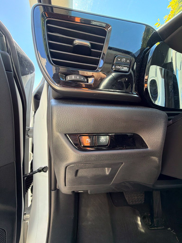 Certified 2026 Lexus NX 350h AWD w/ Accessory Package (2T) image 38