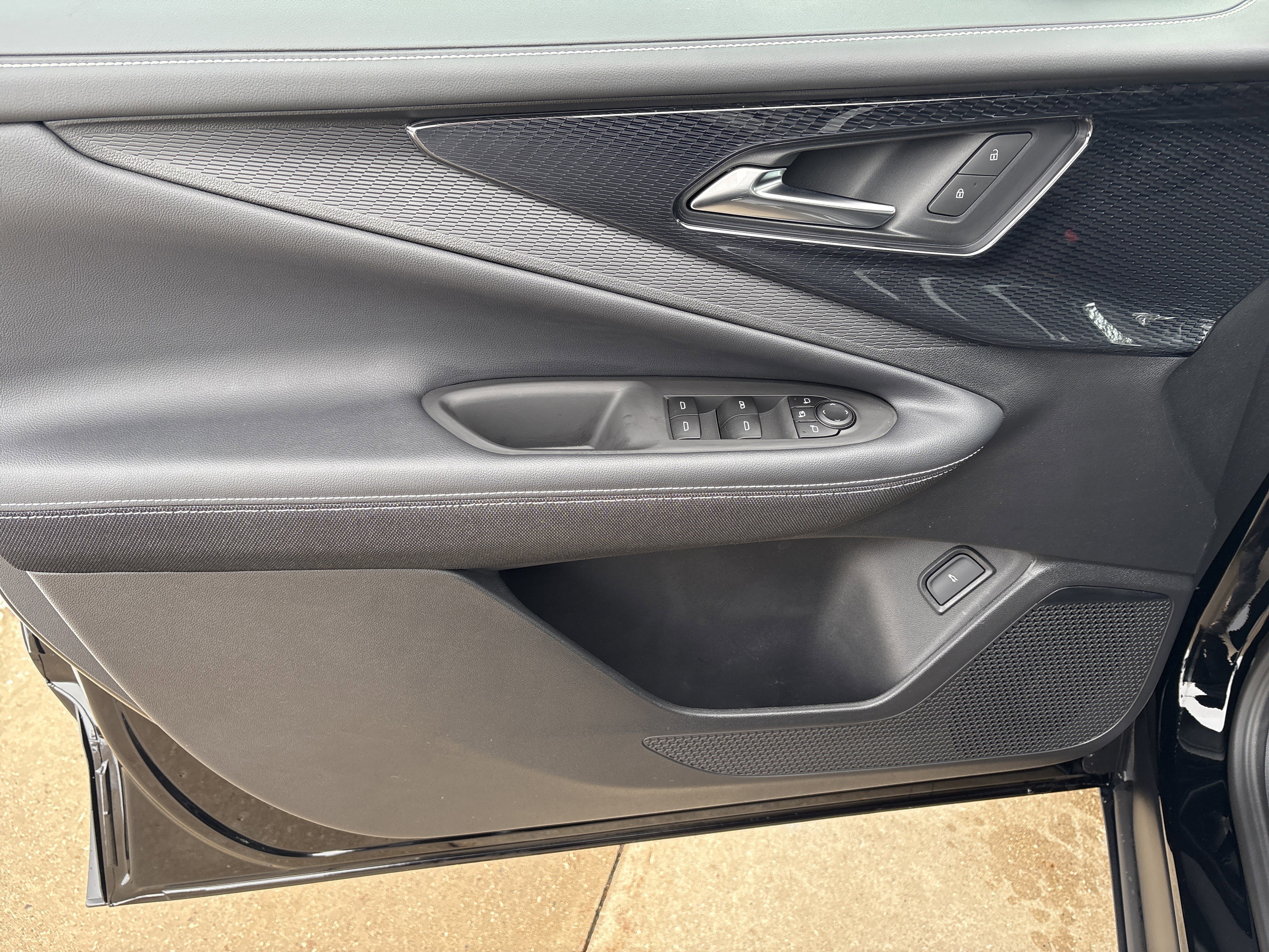 New 2026 Chevrolet Blazer EV LT image 10