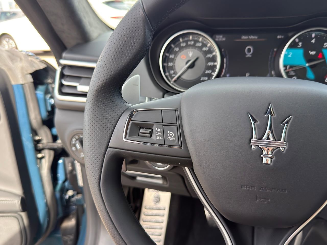 Used 2024 Maserati Ghibli Trofeo image 27