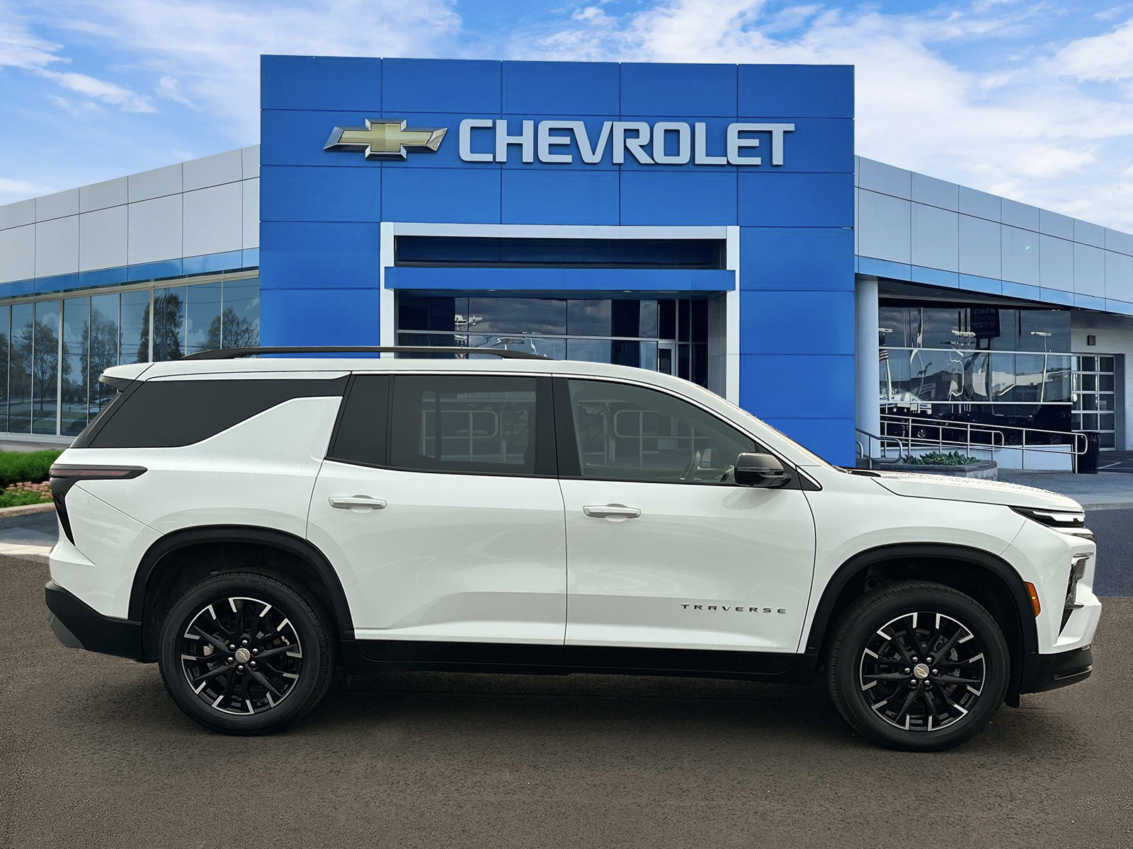 Certified 2024 Chevrolet Traverse LT FWD image 5