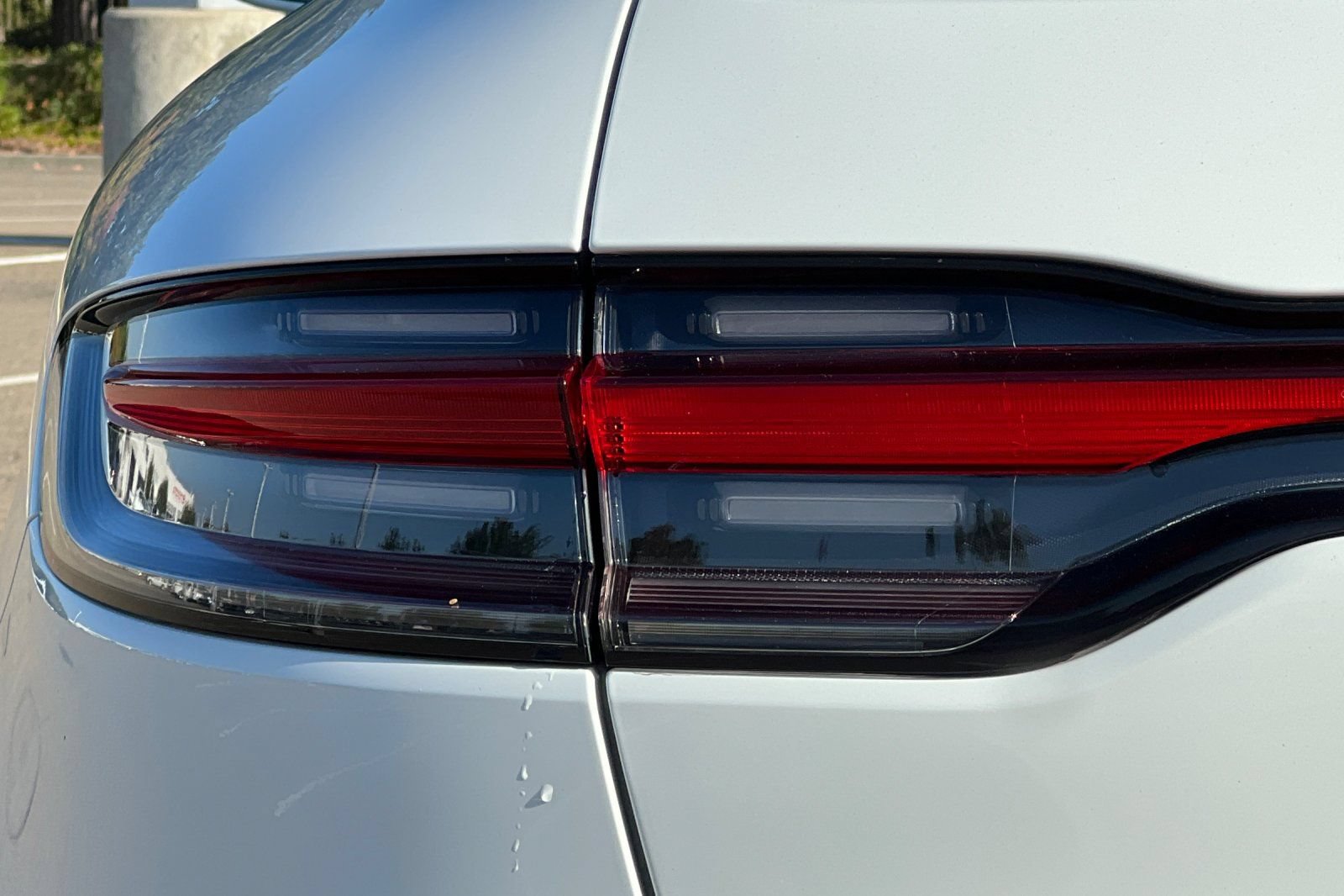 Used 2024 Porsche Macan AWD/4WD image 46