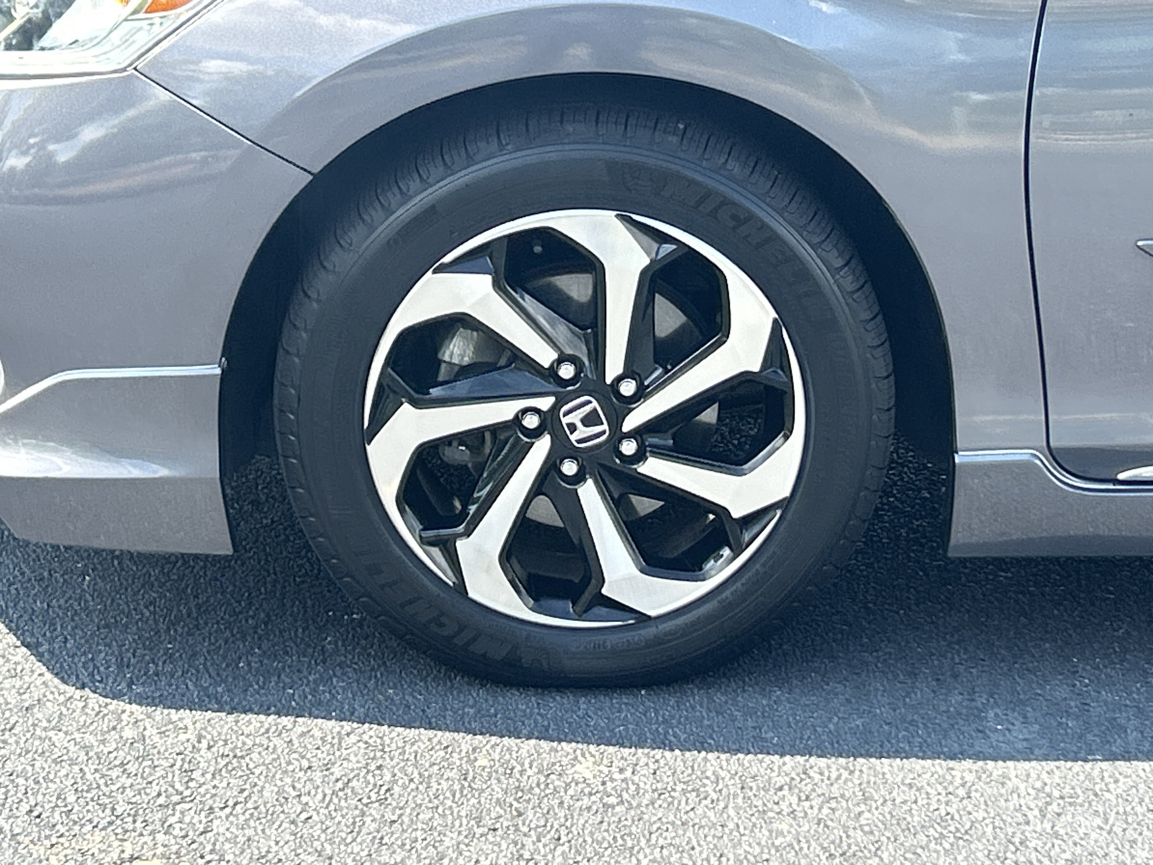 Used 2016 Honda Accord EX-L image 32