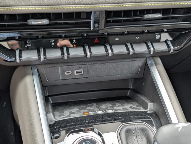 New 2026 Chevrolet Colorado ZR2 AWD/4WD image 23