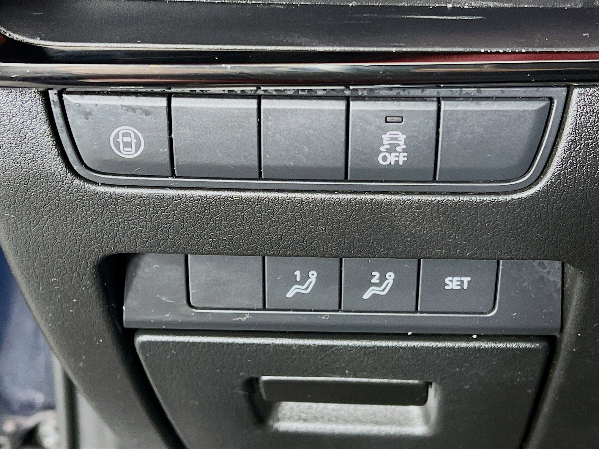 Used 2020 MAZDA MAZDA3 Hatchback w/ Premium Package image 13