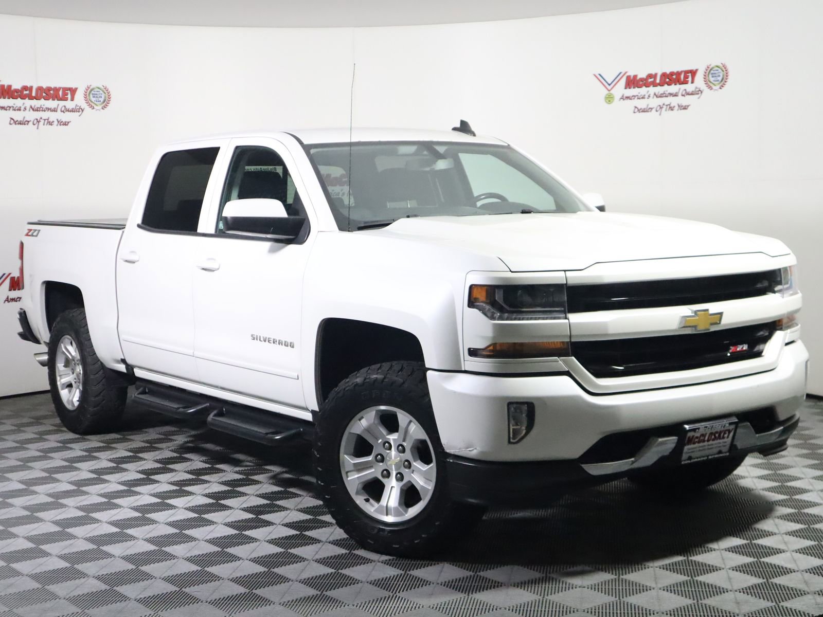 Used 2018 Chevrolet Silverado 1500 LT w/ All Star Edition AWD/4WD image 2