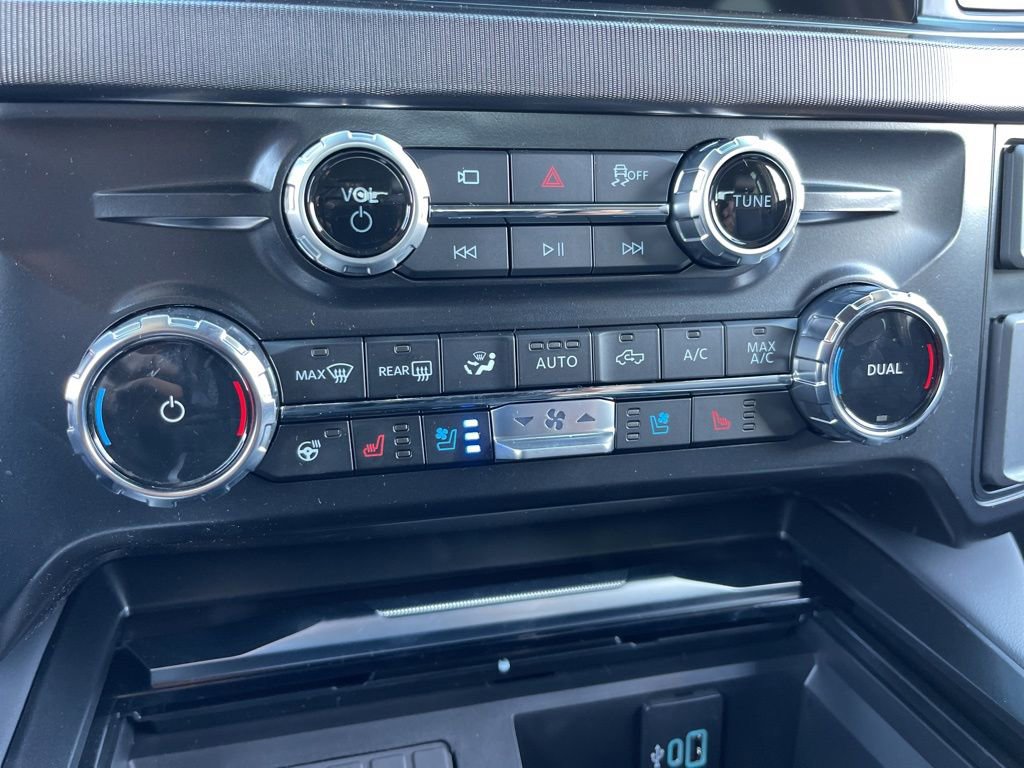 New 2026 Ford F350 Platinum w/ Tremor Off-Road Package image 10