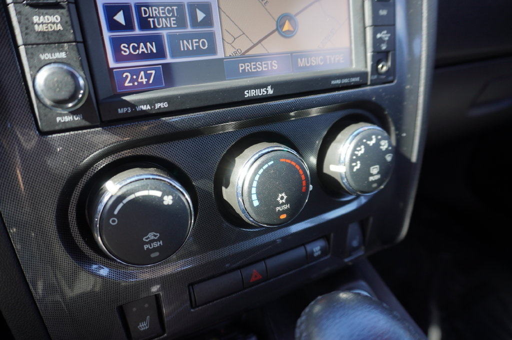 Used 2009 Dodge Challenger SRT8 w/ SRT Option Group II RWD image 17
