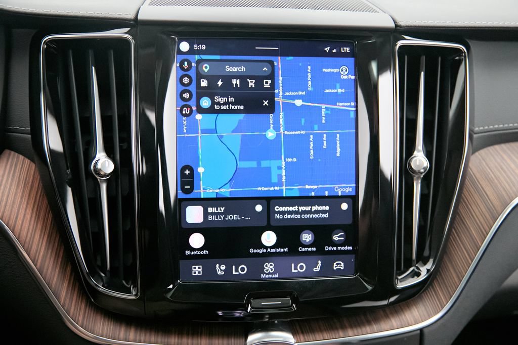 Certified 2023 Volvo XC60 T8 Ultimate w/ Climate Package AWD/4WD image 35