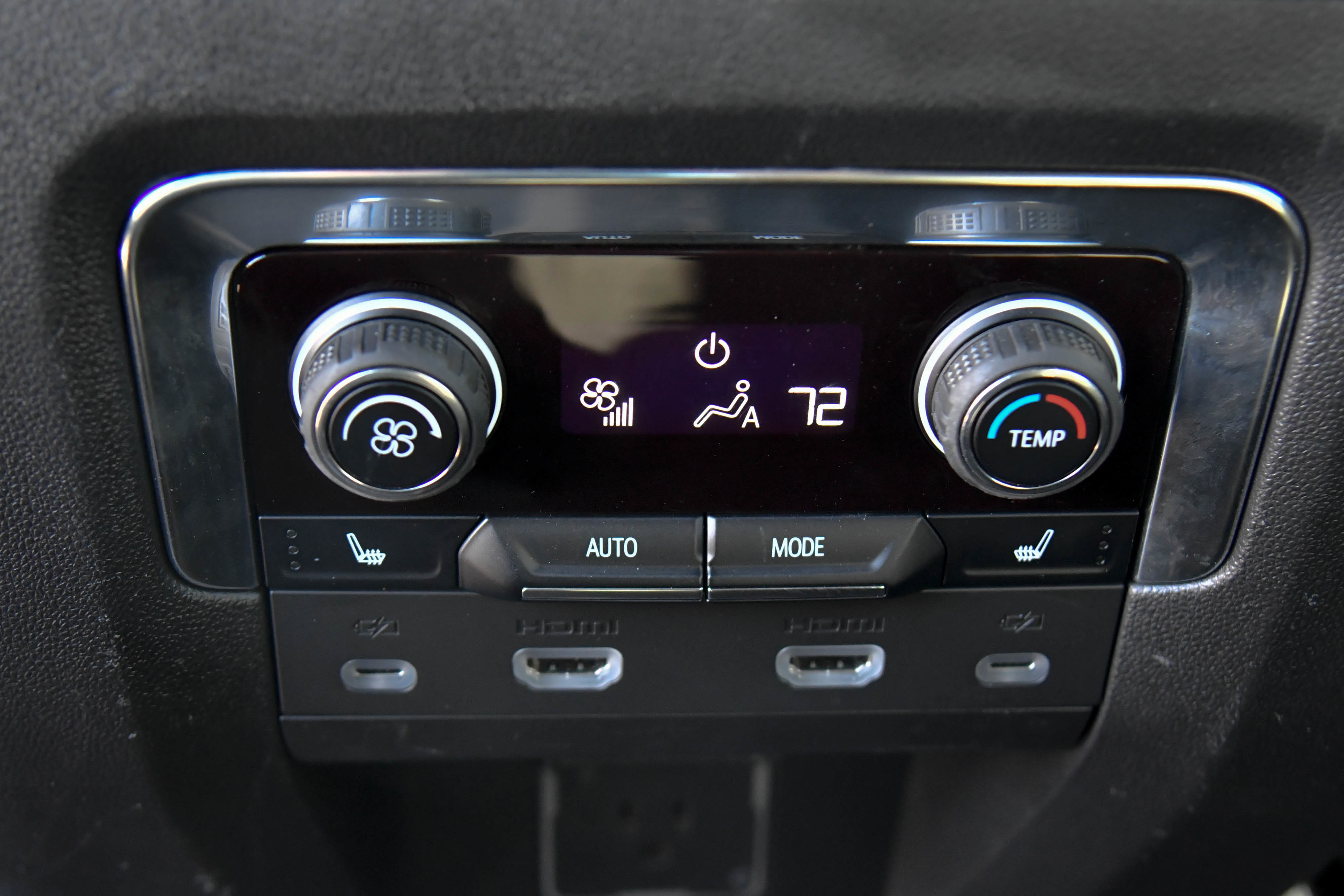 Used 2023 Chevrolet Tahoe Premier w/ Advanced Technology Package image 51