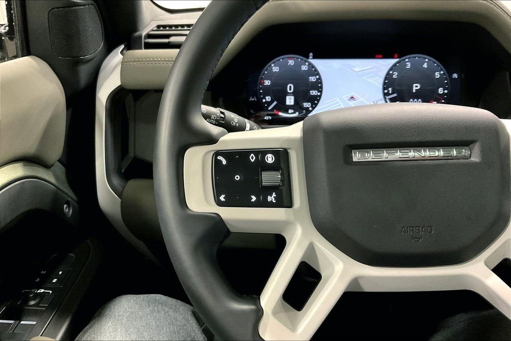 Used 2025 Land Rover Defender 110 S image 11