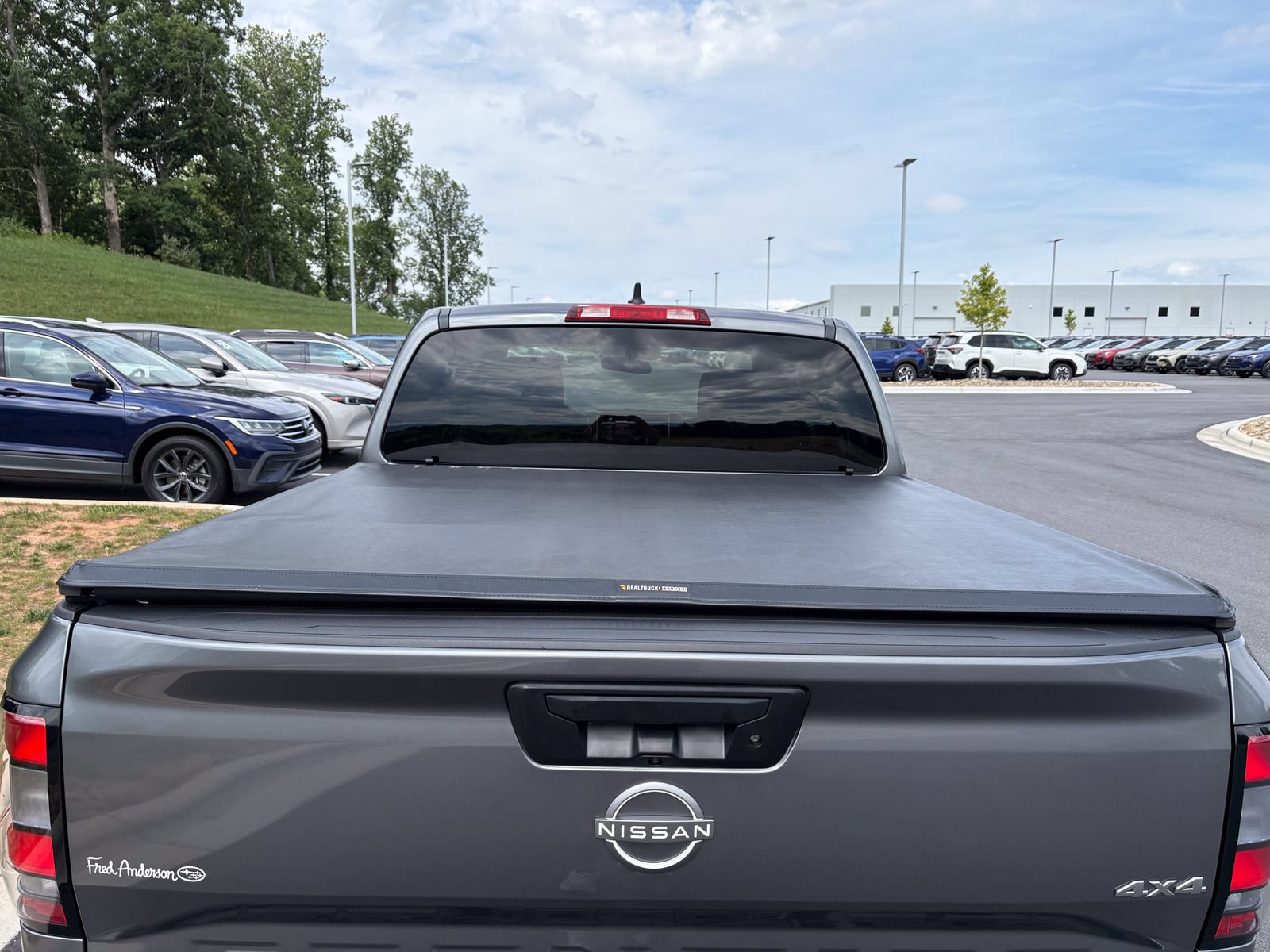 Used 2025 Nissan Frontier SV AWD/4WD image 12