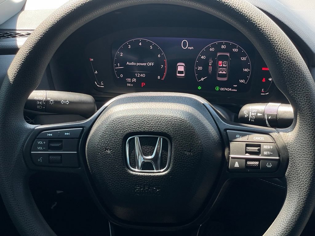 Certified 2025 Honda Accord LX image 16