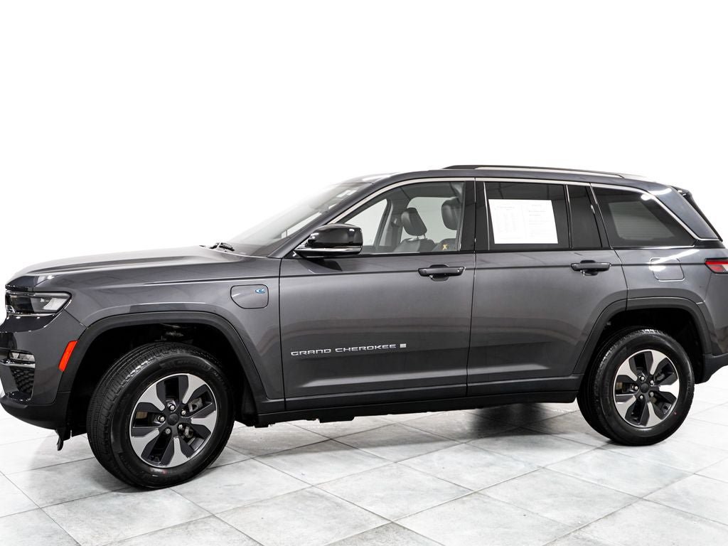 Used 2022 Jeep Grand Cherokee Limited 4xe AWD/4WD image 4
