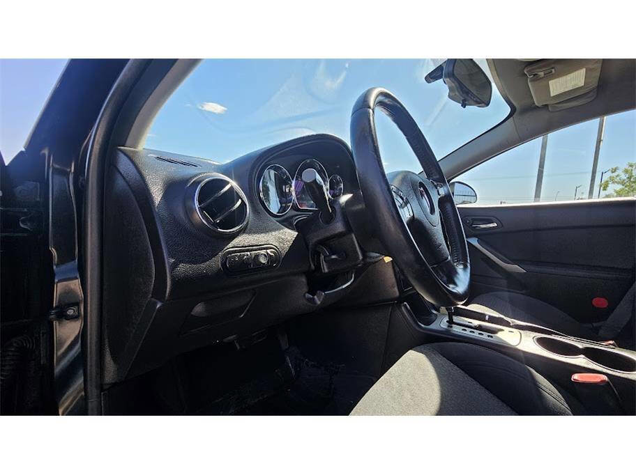 Used 2009 Pontiac G6 Sedan w/ Sport Package 1 image 39