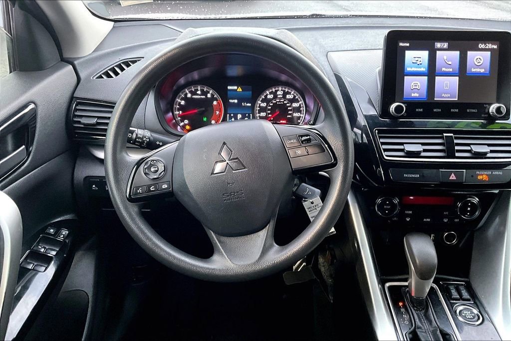 Used 2023 Mitsubishi Eclipse Cross LE image 5