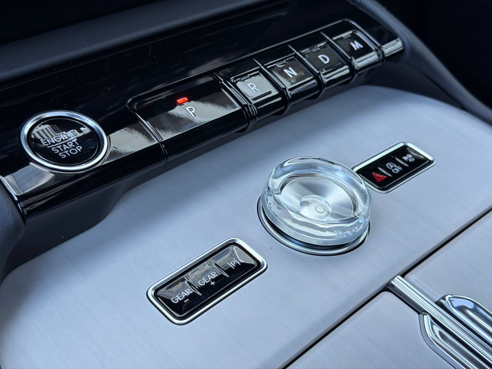 New 2026 Lincoln Navigator Reserve w/ Jet Appearance Package AWD/4WD image 32