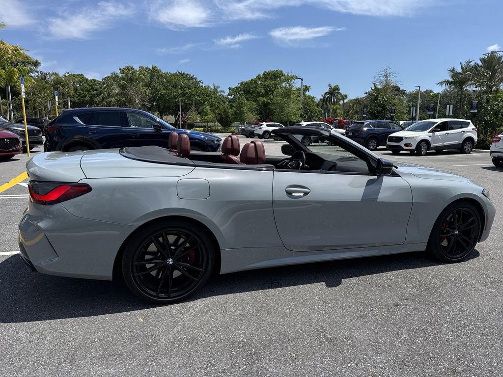 Used 2022 BMW 440i xDrive Convertible w/ Premium Package image 4
