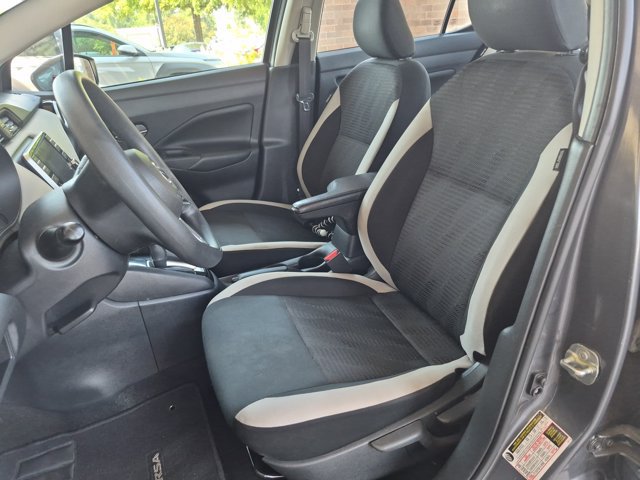 Used 2020 Nissan Versa SV FWD image 14