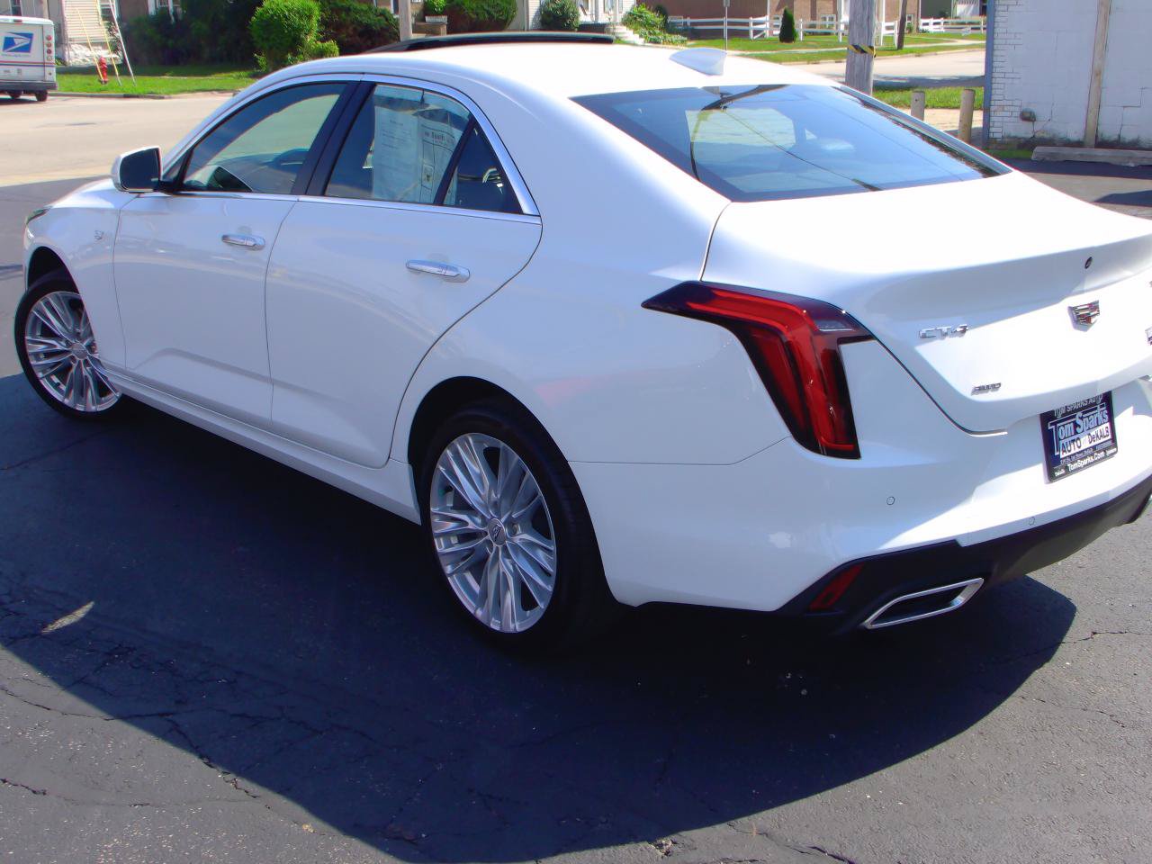 Used 2025 Cadillac CT4 Premium Luxury AWD/4WD image 4