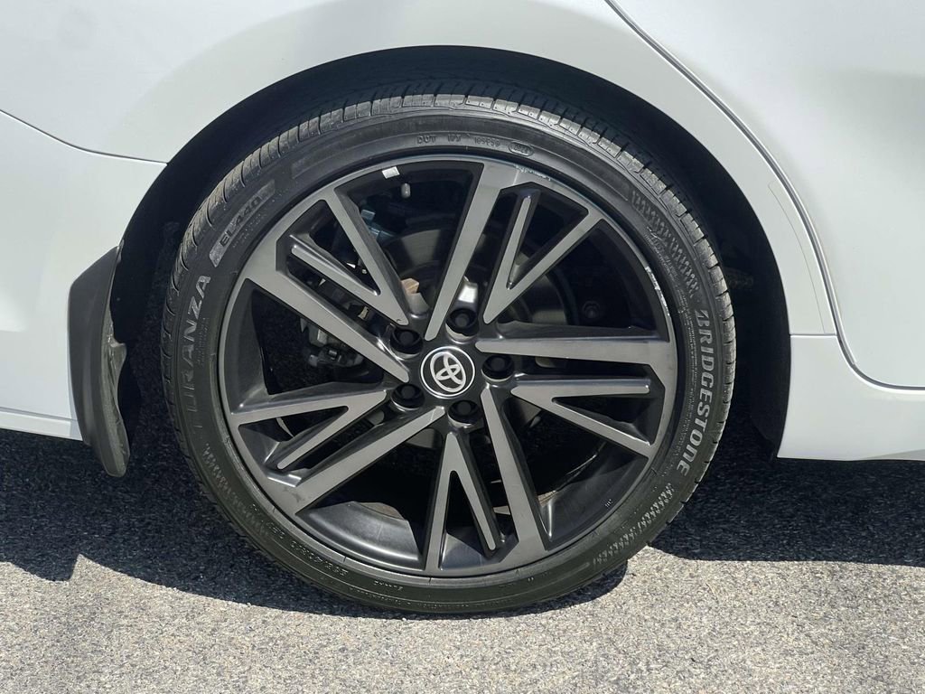 Used 2025 Toyota Camry LE AWD/4WD image 8