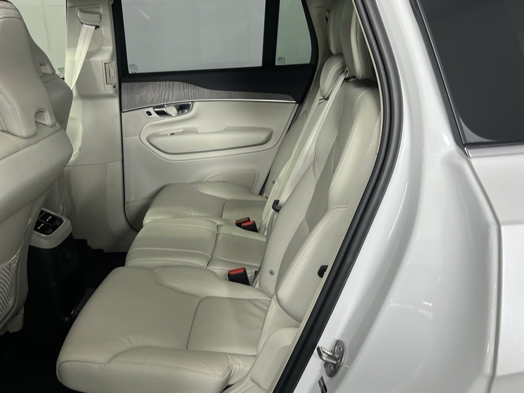 Used 2025 Volvo XC90 T8 Plus w/ Protection Package Premier image 26