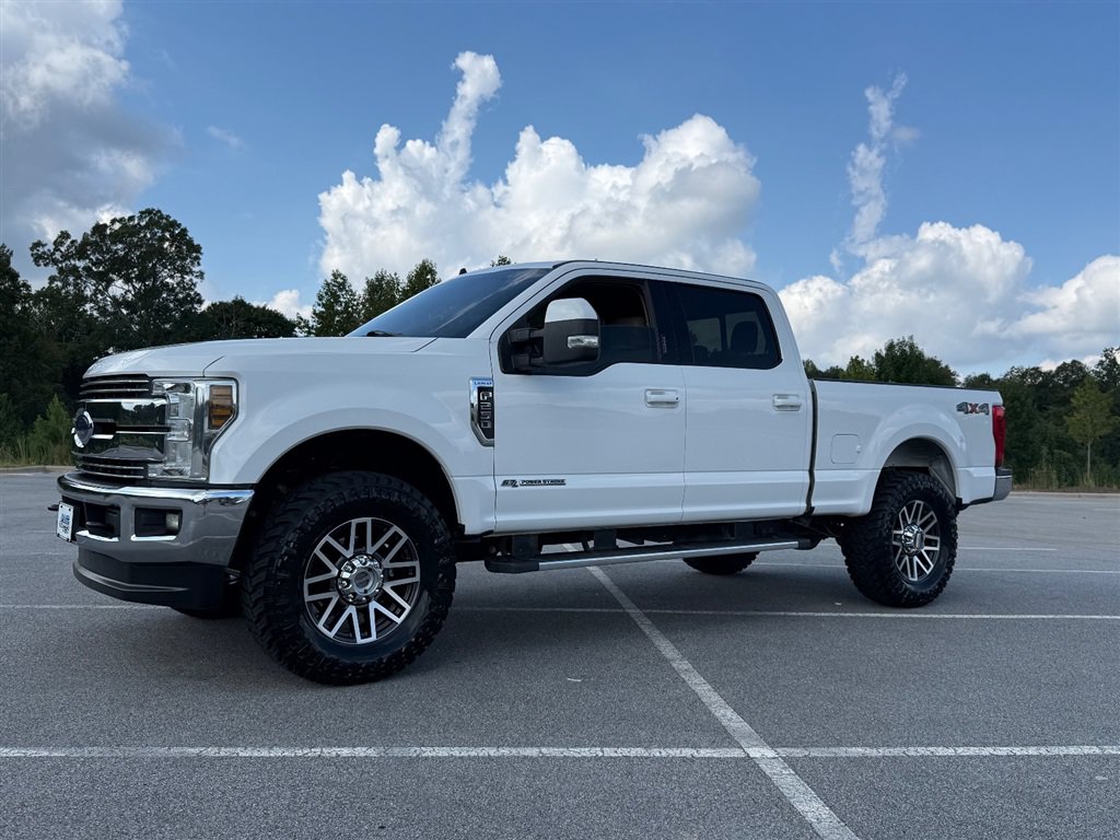 Used 2019 Ford F250 Lariat w/ Lariat Value Package AWD/4WD image 1