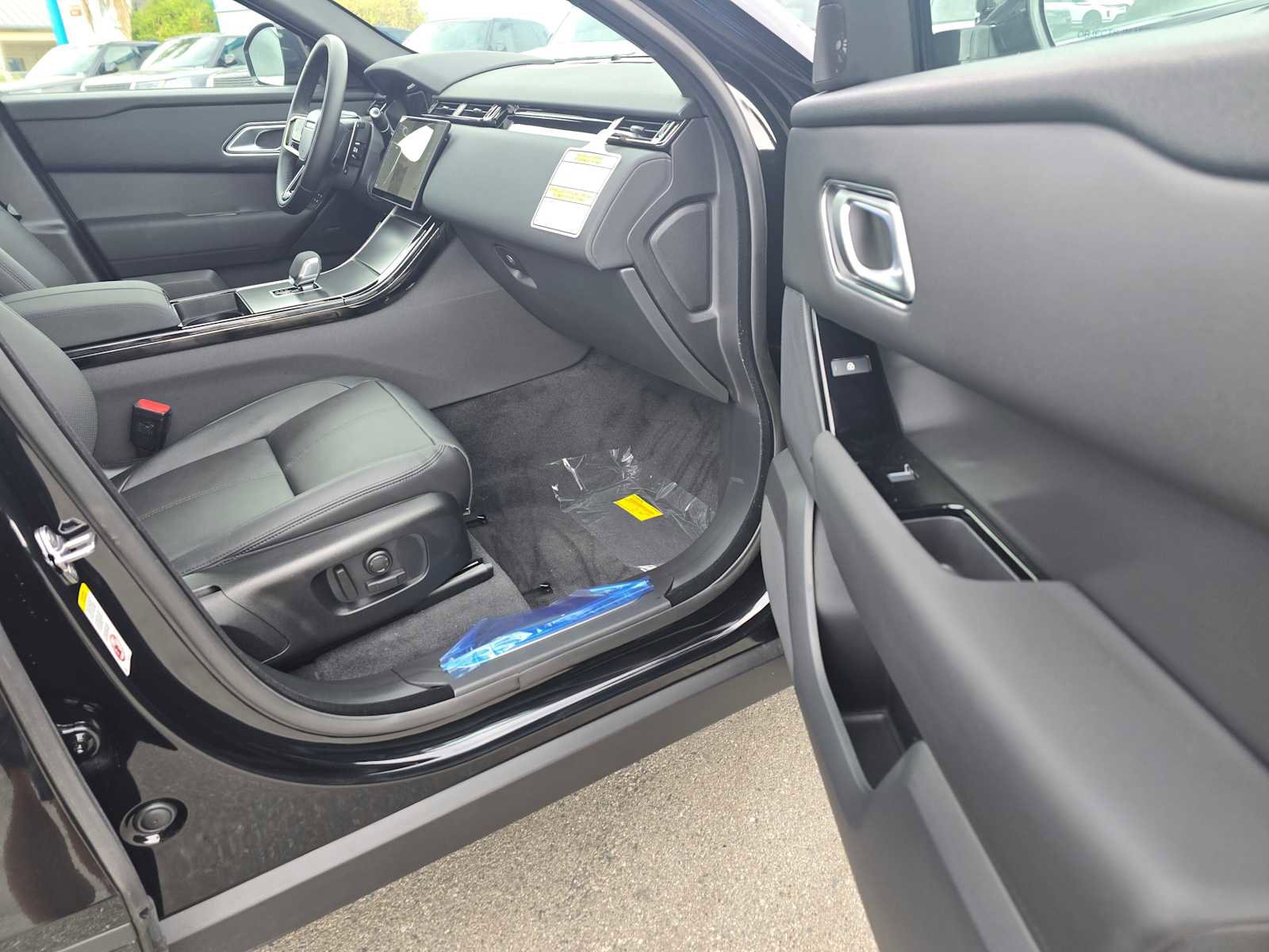 Used 2026 Land Rover Range Rover Velar S image 10