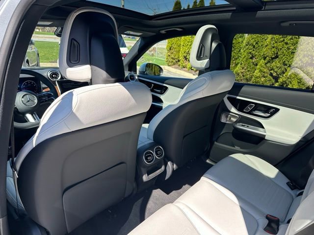 Used 2026 Mercedes-Benz GLC 300 4MATIC image 19