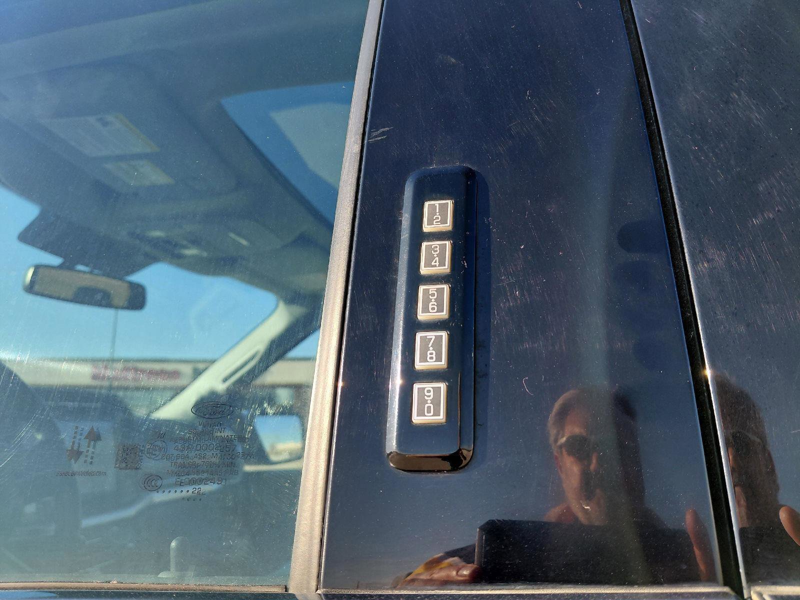 Used 2022 Ford F150 Lariat w/ Equipment Group 502A High image 25