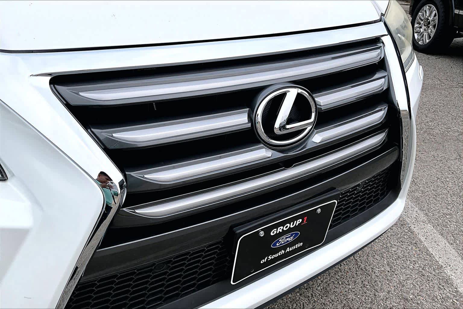 Used 2015 Lexus GX 460 w/ Premium Package AWD/4WD image 28