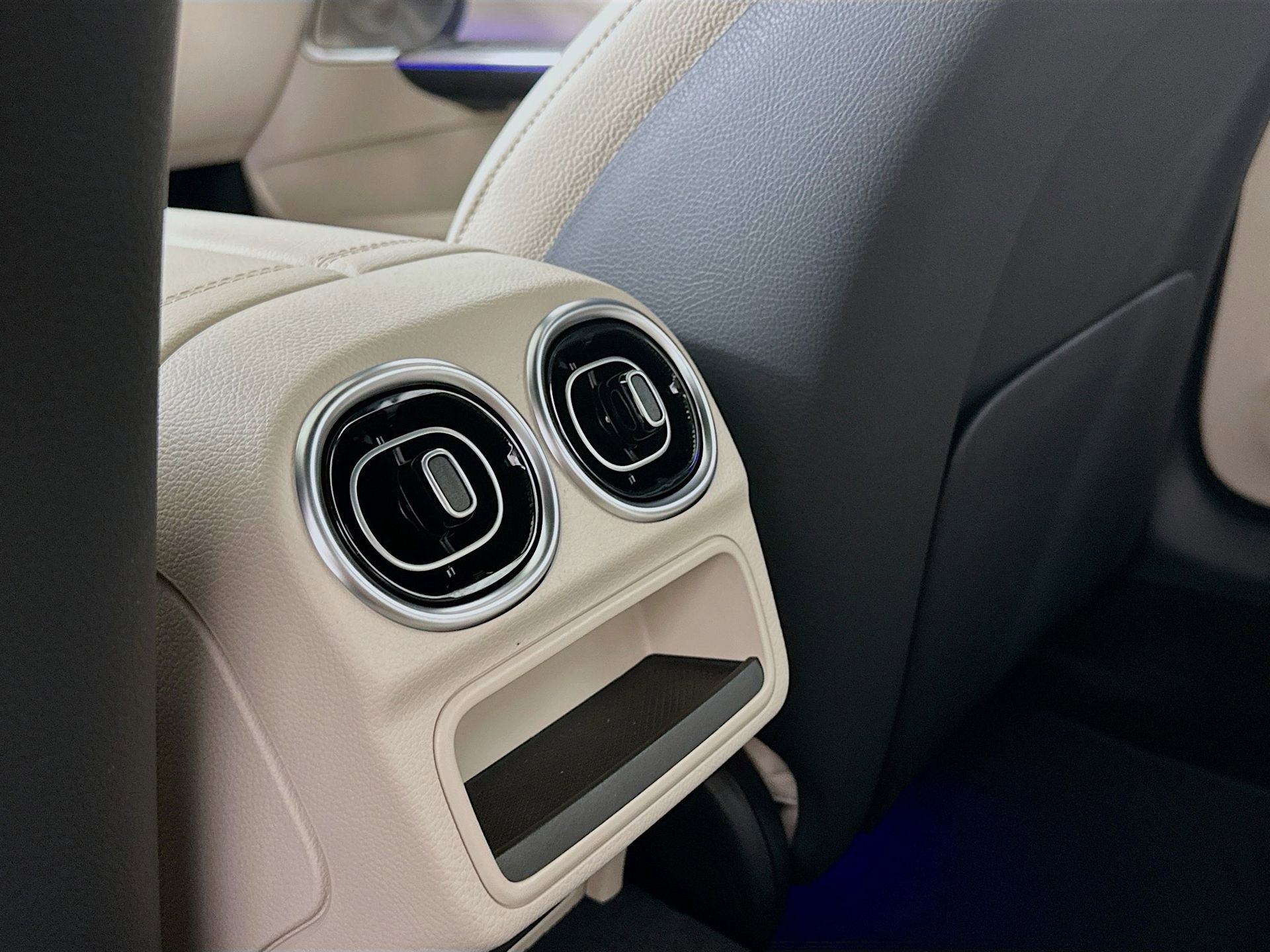 New 2026 Mercedes-Benz C 300 Sedan image 28