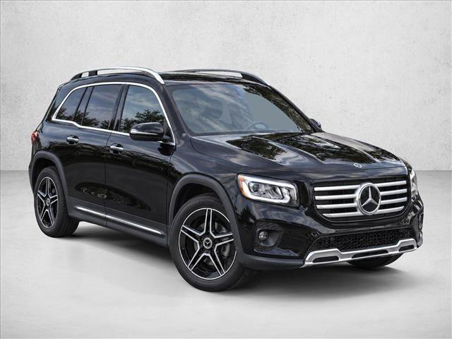Used 2024 Mercedes-Benz GLB 250 image 3