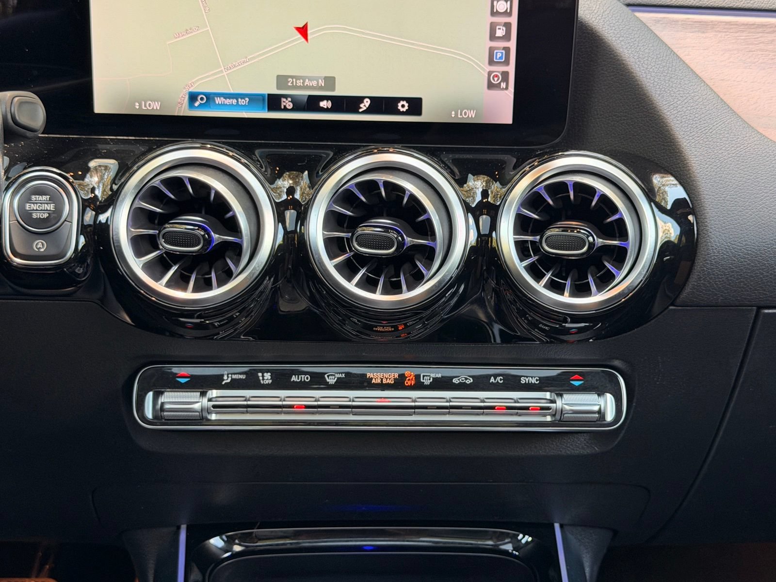 Used 2022 Mercedes-Benz GLA 250 4MATIC image 17