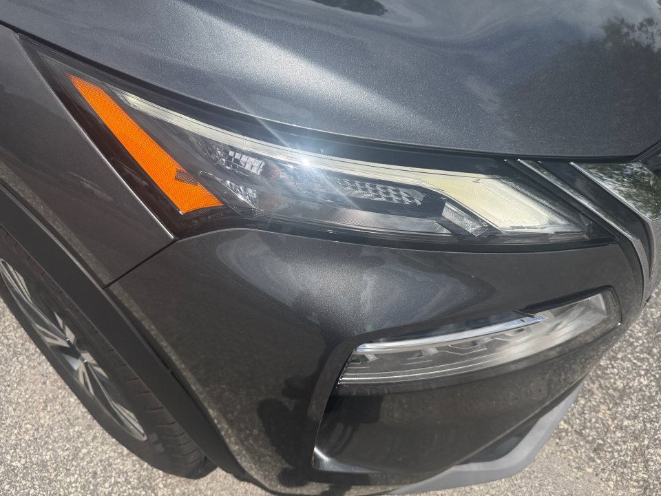 Certified 2022 Nissan Rogue SV FWD image 28