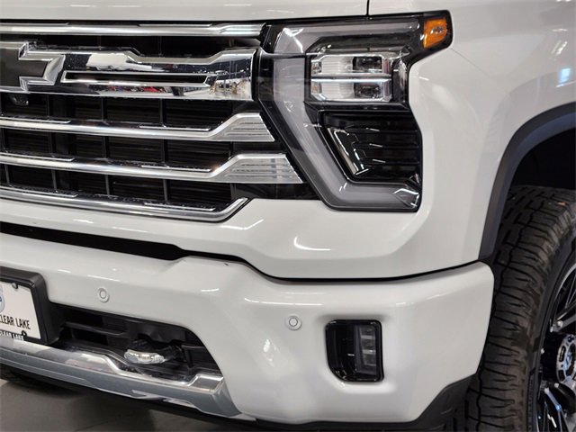 Used 2024 Chevrolet Silverado 2500 High Country w/ High Country Premium Package image 12