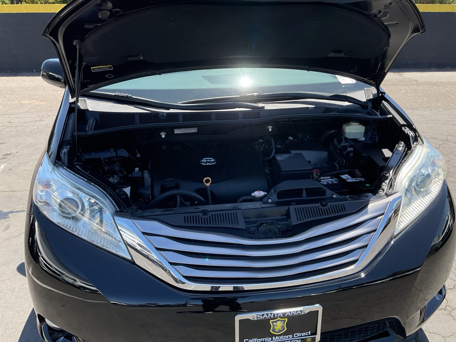 Used 2017 Toyota Sienna XLE w/ XLE Navigation Package FWD image 21