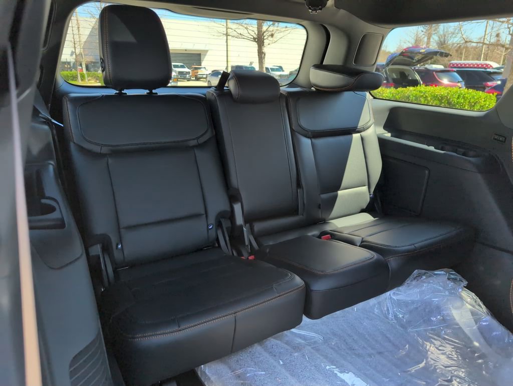 New 2026 Ford Expedition Tremor image 17