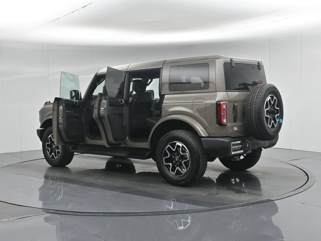 New 2026 Ford Bronco Outer Banks AWD/4WD image 34