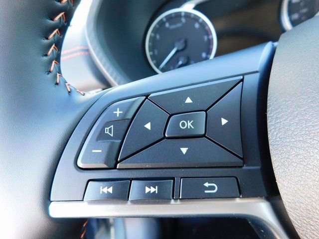 Used 2025 Nissan Sentra SR image 19