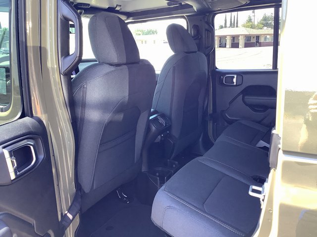 New 2025 Jeep Gladiator Sport AWD/4WD image 22