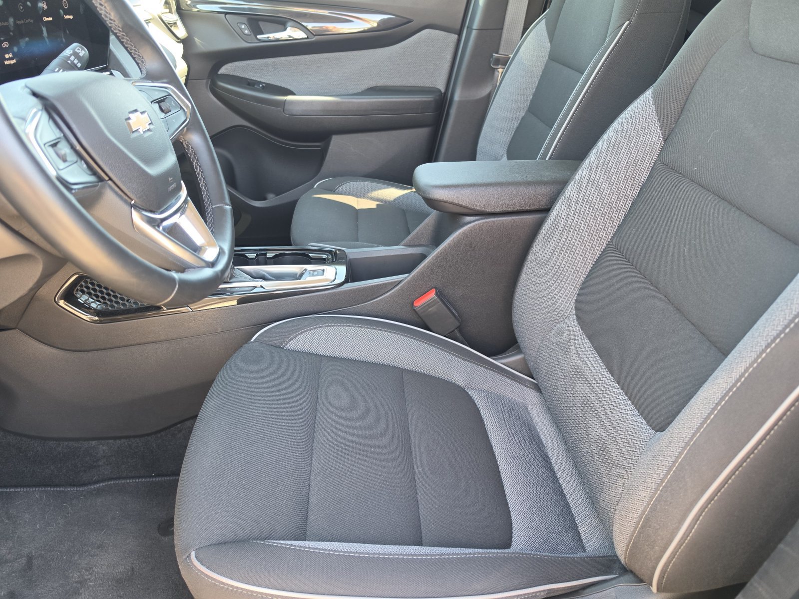 Used 2025 Chevrolet TrailBlazer LT w/ Convenience Package FWD image 8