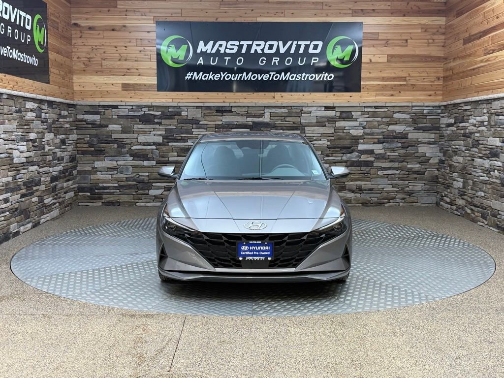 Certified 2023 Hyundai Elantra SEL w/ Convenience Package image 3