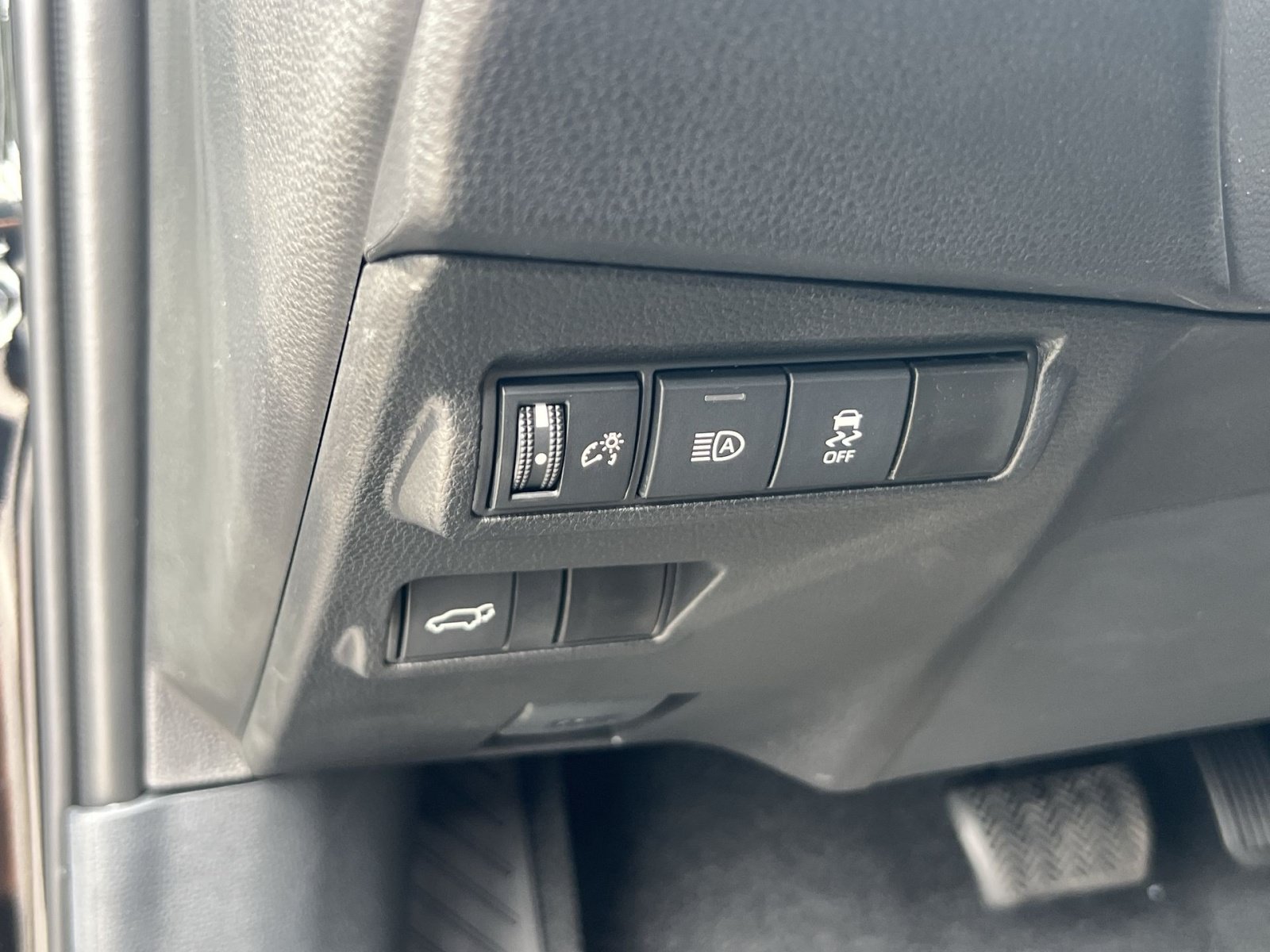 New 2026 Toyota Corolla Cross XLE AWD/4WD image 23