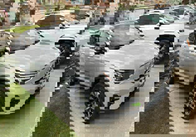 Used 2023 Volvo C40 P8 Recharge Plus AWD/4WD image 2